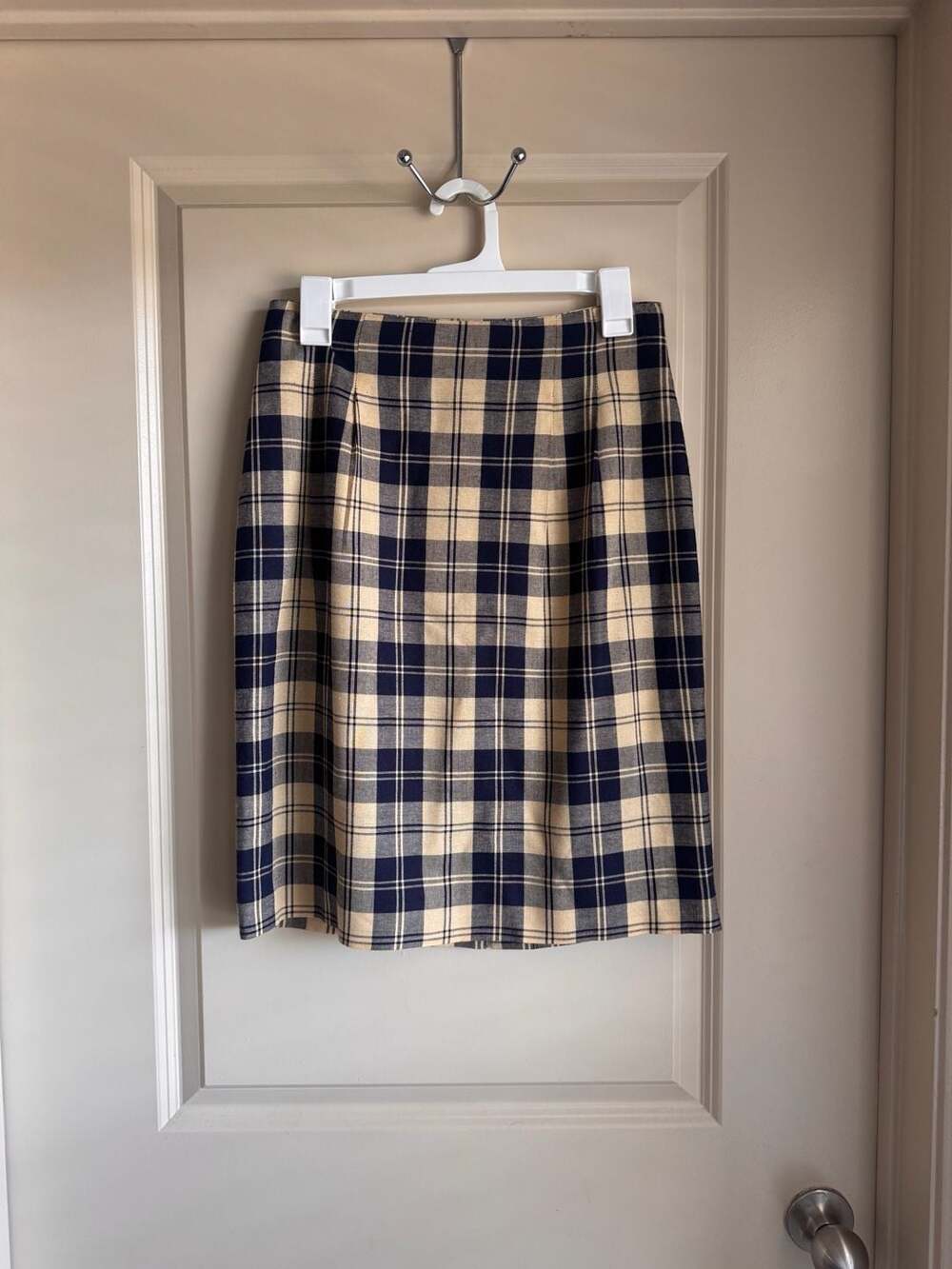 David N. Vintage 90s Navy and Tan Plaid Pencil Skirt